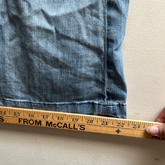 7 For All Mankind distressed Denim mini Skirt Sz 31 - Picture 10 of 12